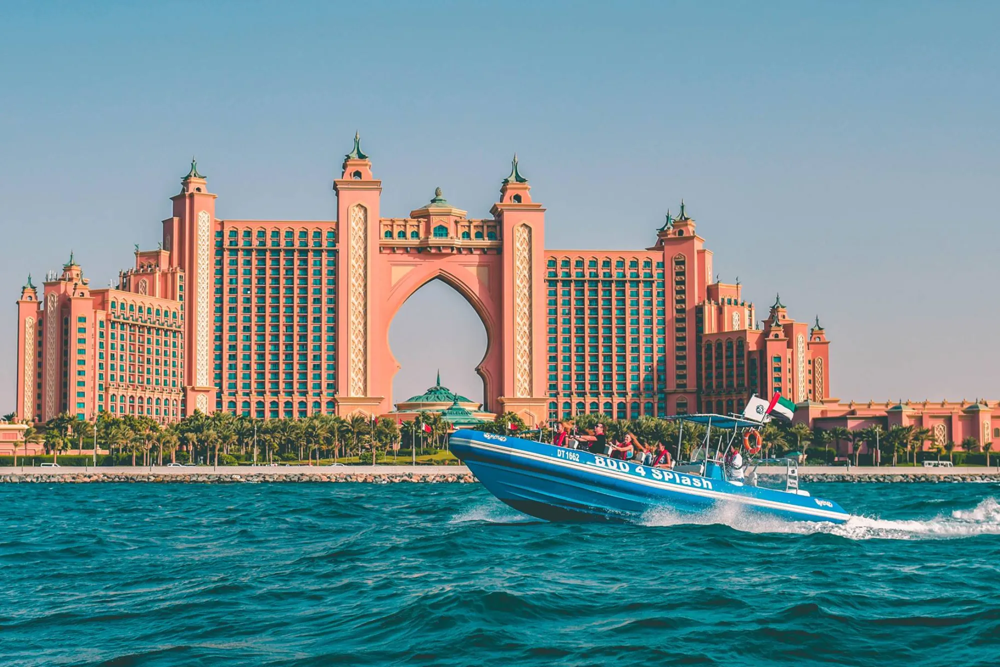 How Much Does a Private Boat Ride in Dubai Cost?