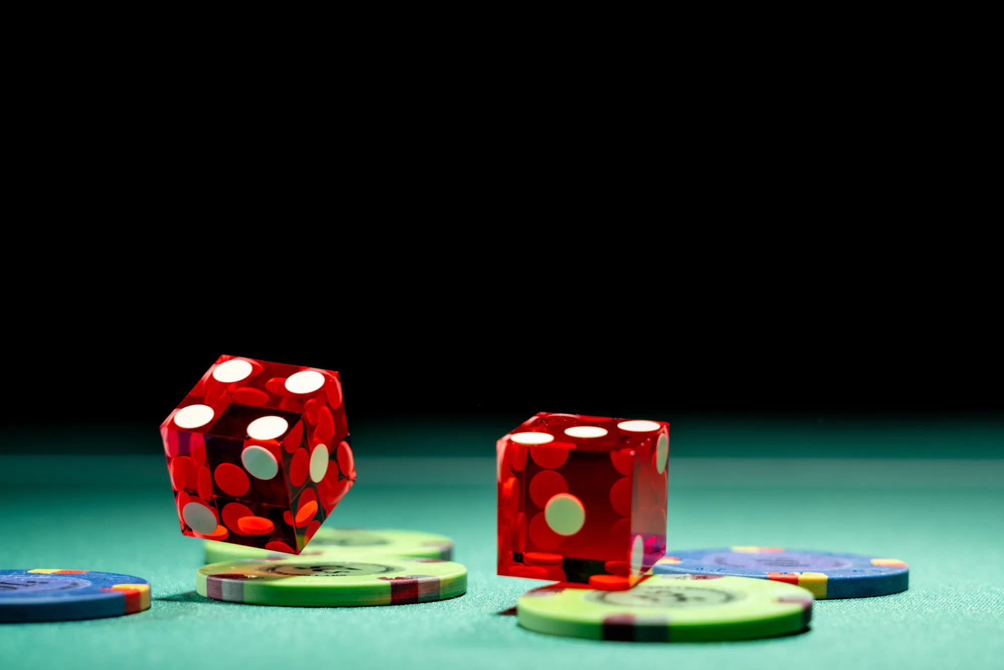 High-Volatility Slots with Jackpots Big Wins Await